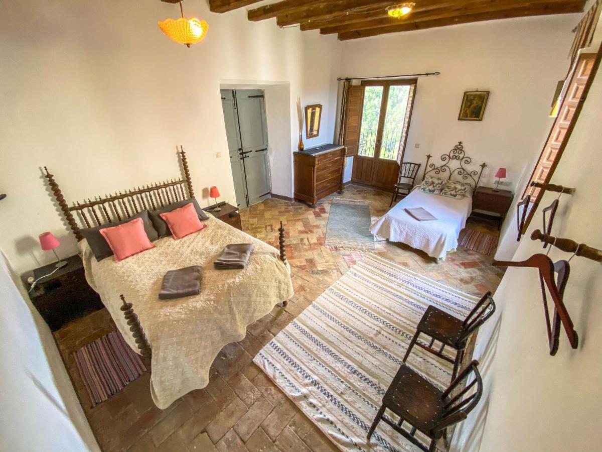 Casa Rural Sant Petrus De Madrona Pinell de Solsones エクステリア 写真