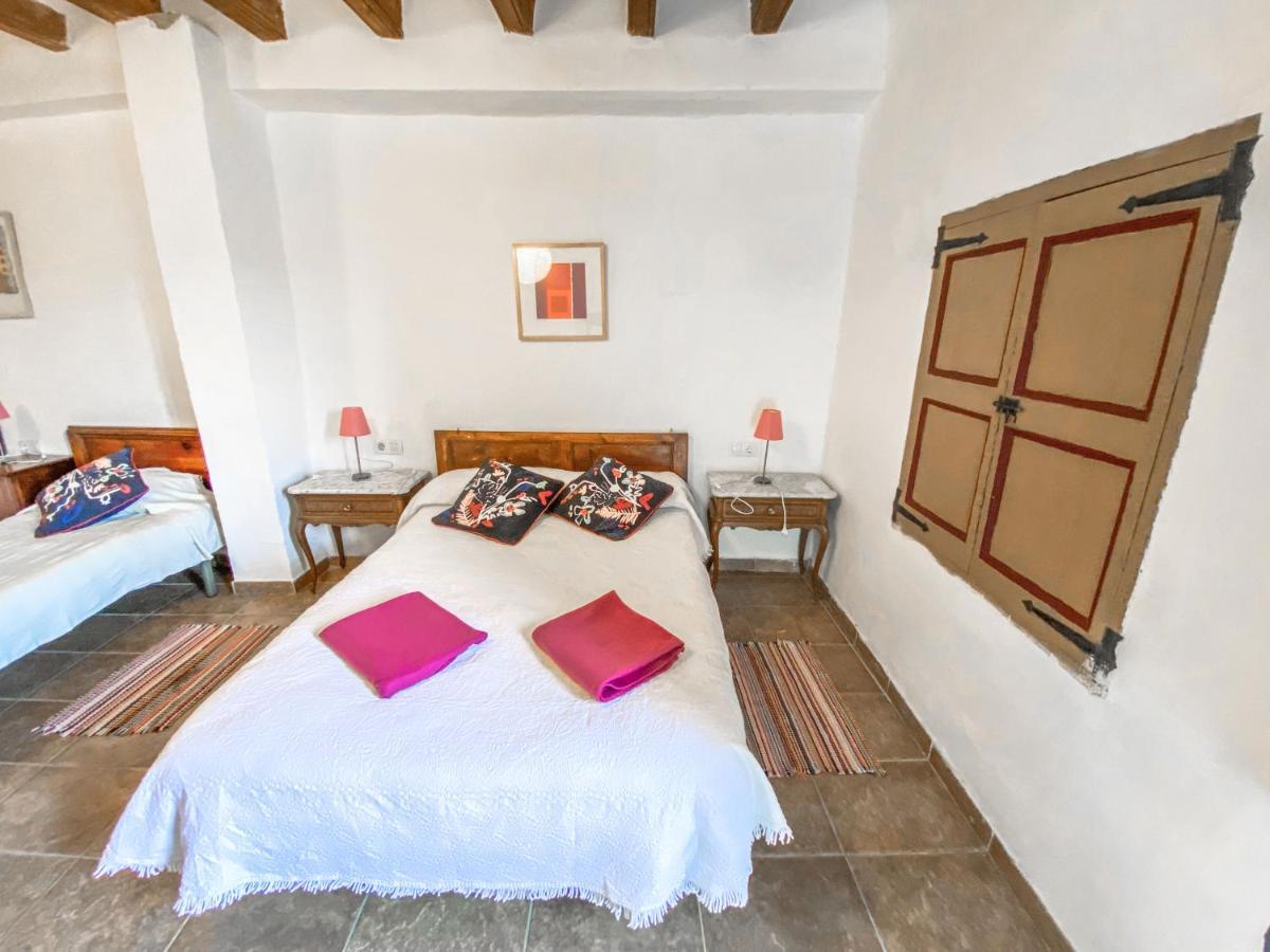 Casa Rural Sant Petrus De Madrona Pinell de Solsones エクステリア 写真