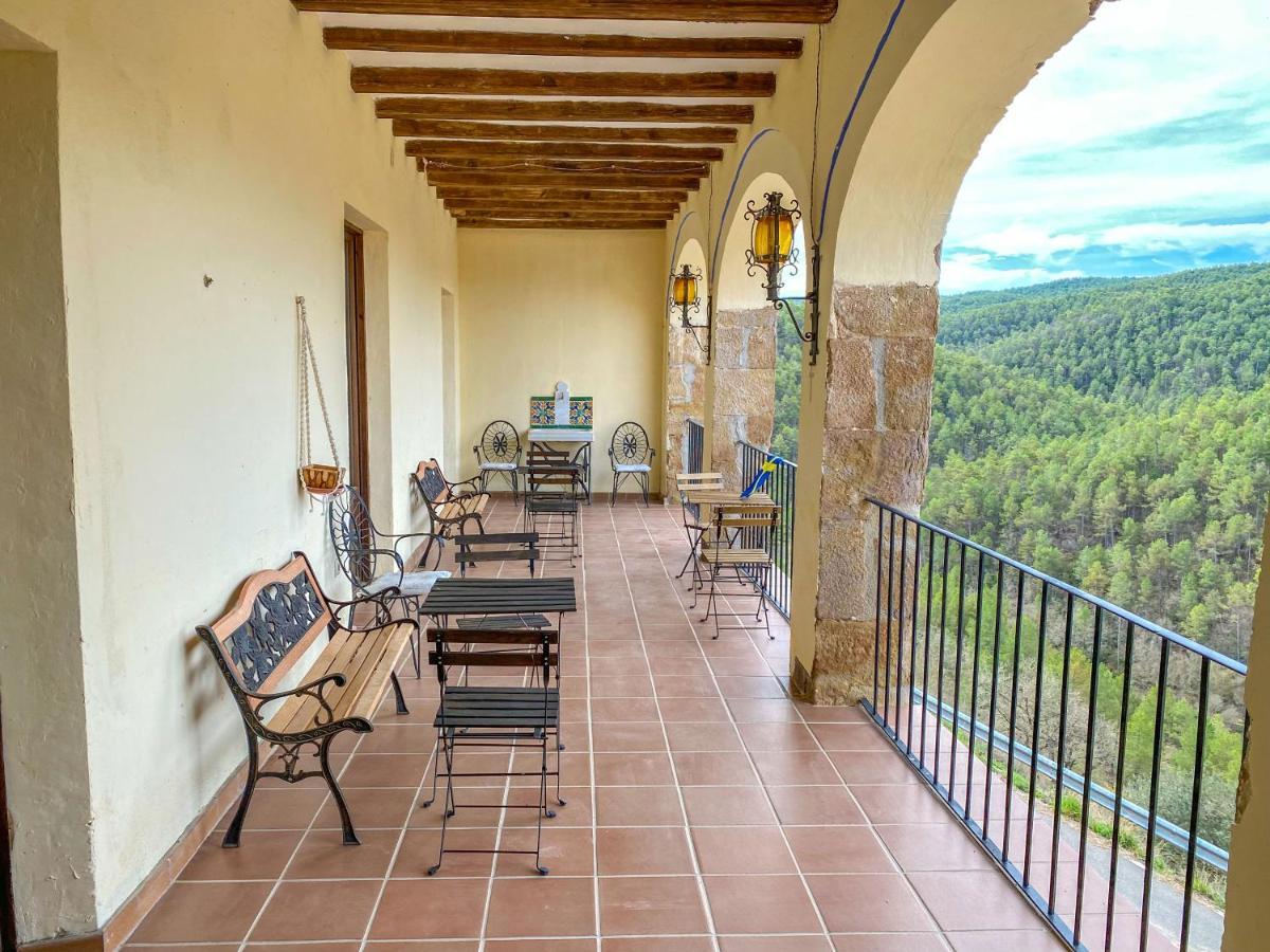 Casa Rural Sant Petrus De Madrona Pinell de Solsones エクステリア 写真