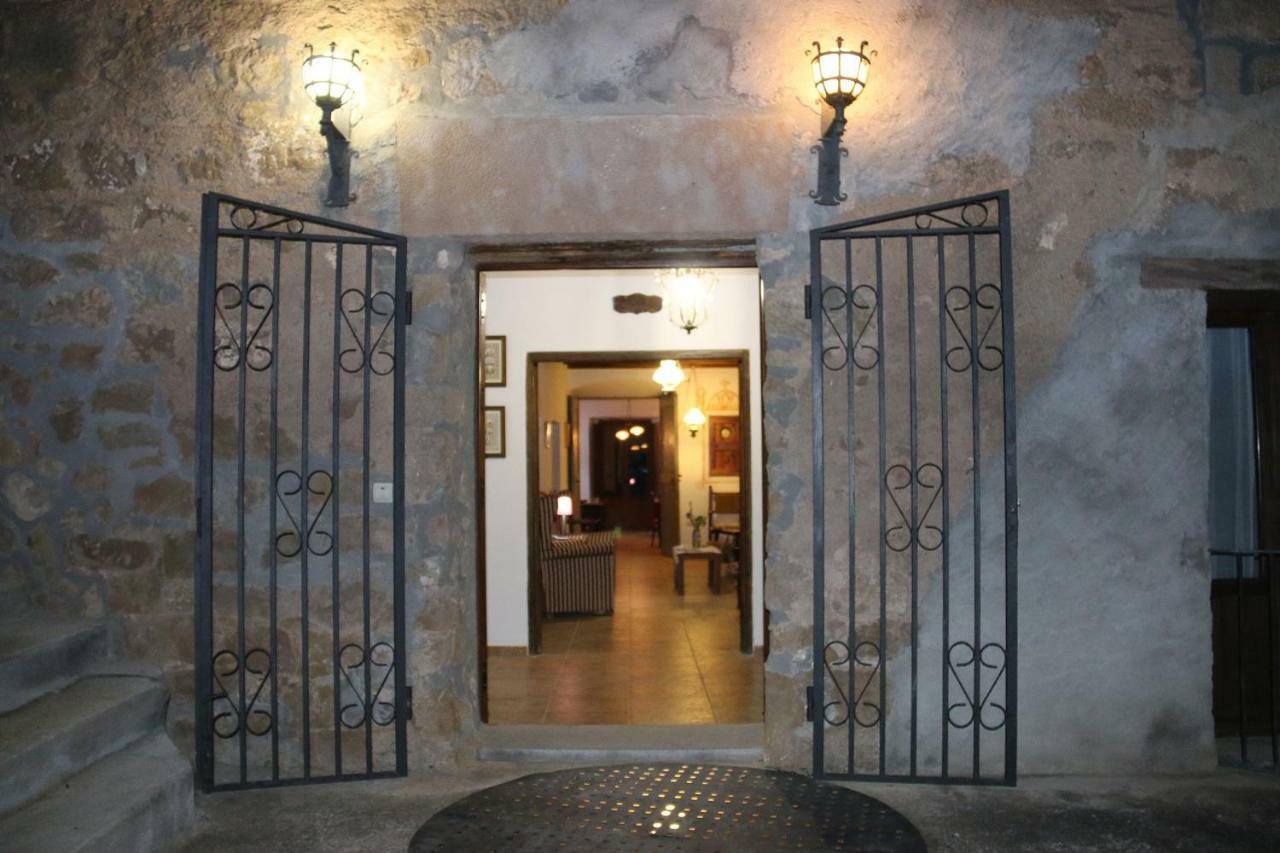 Casa Rural Sant Petrus De Madrona Pinell de Solsones エクステリア 写真